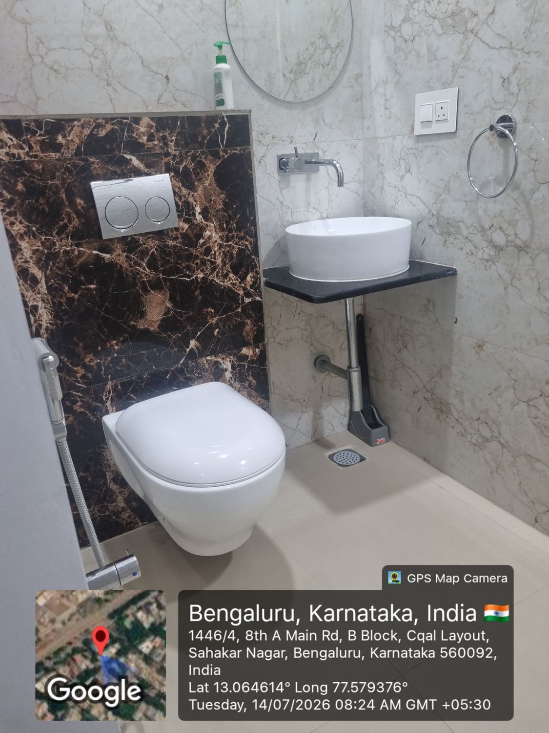 Ground-floor apartment common washroom